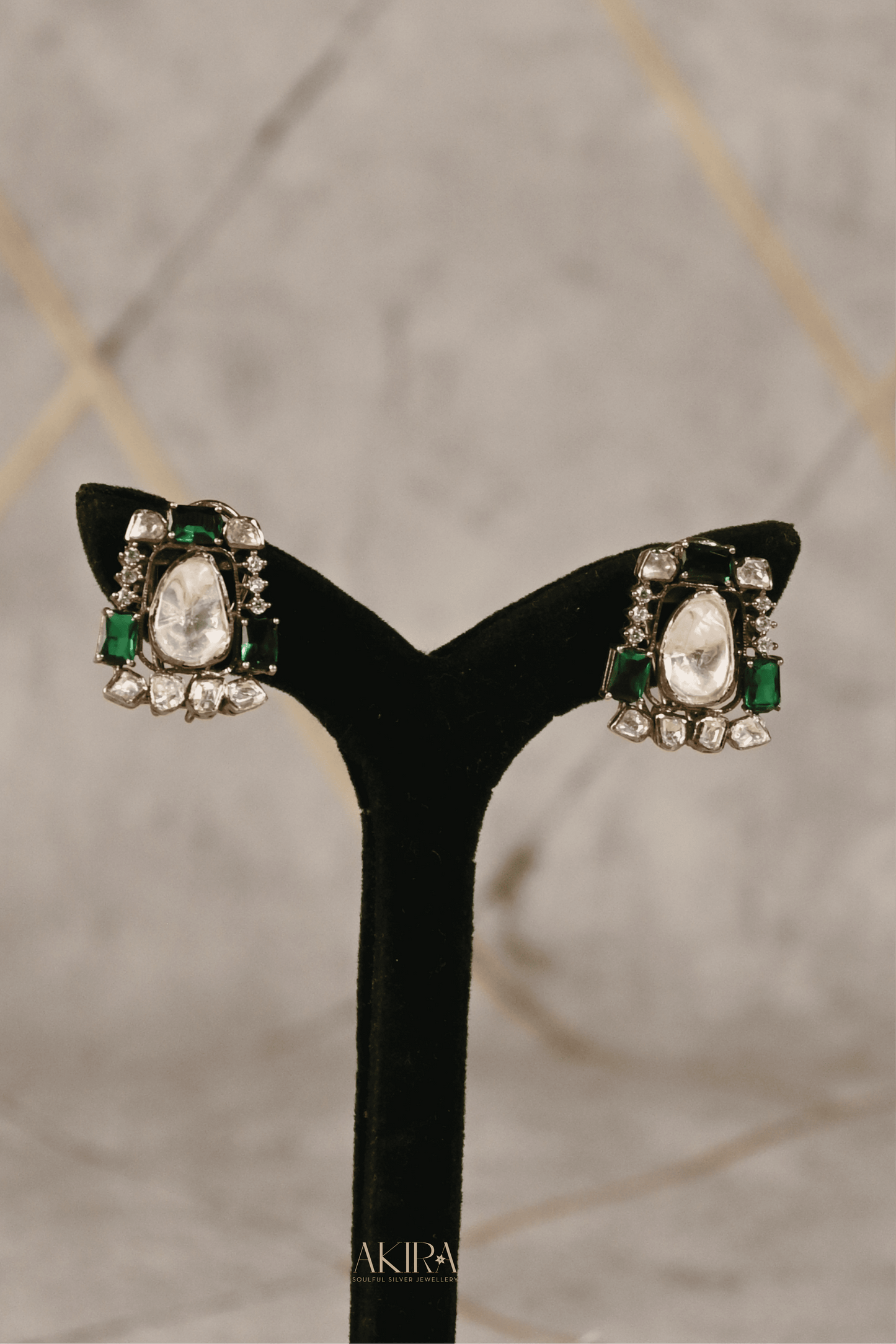 The Mosaic Choker