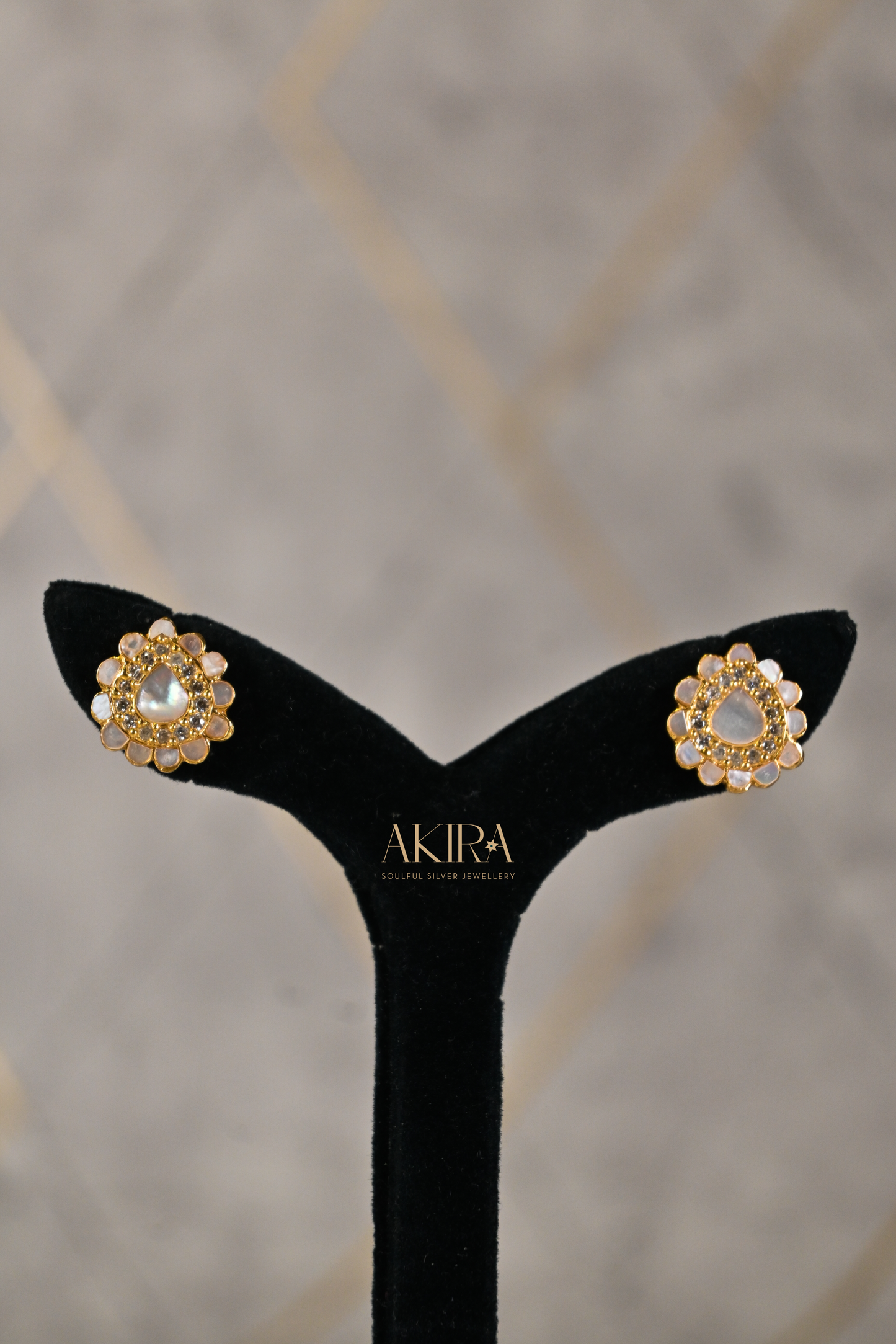 The Floating Pearl Necklace & Earrings