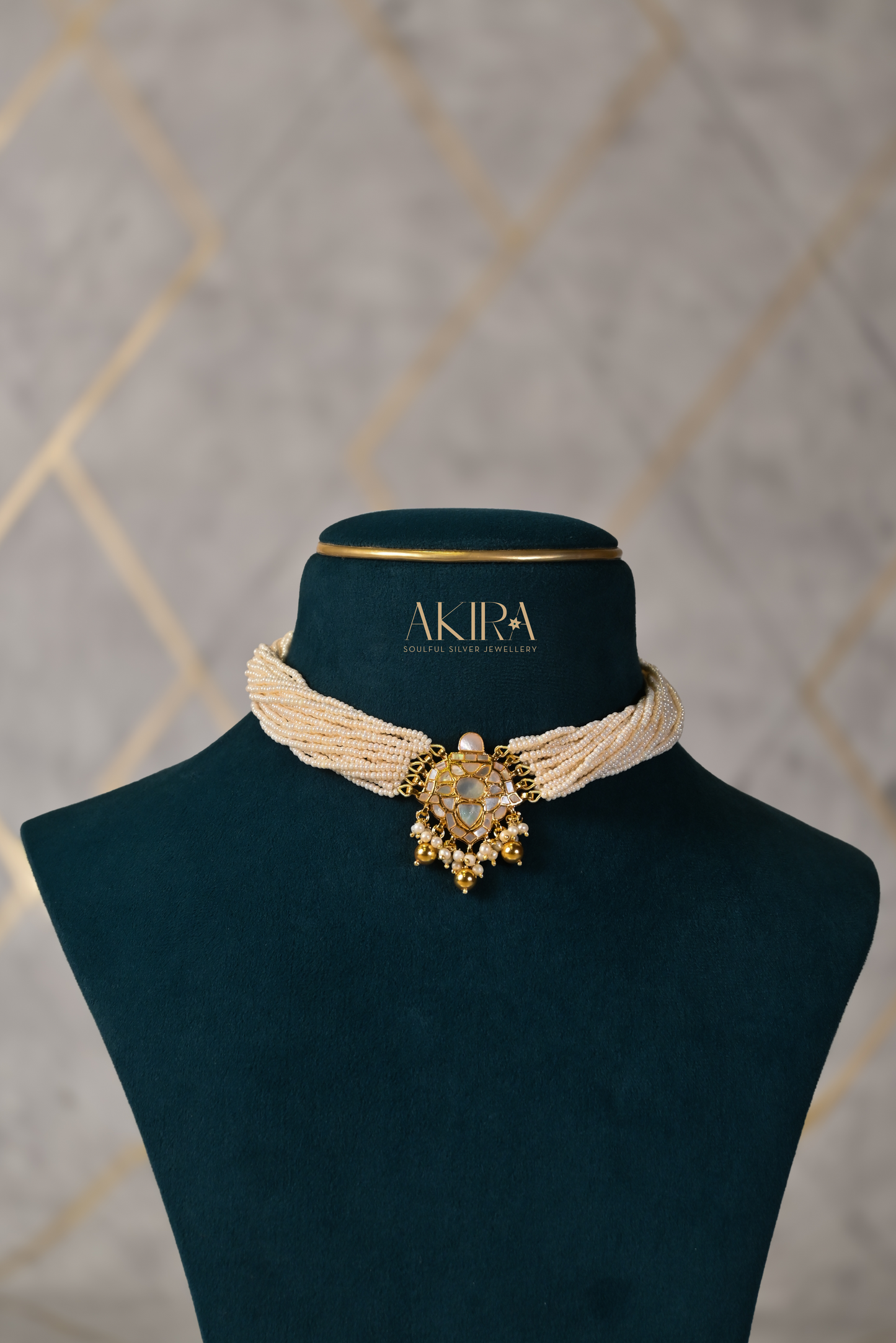 The Pearl Opulence Choker & Earrings